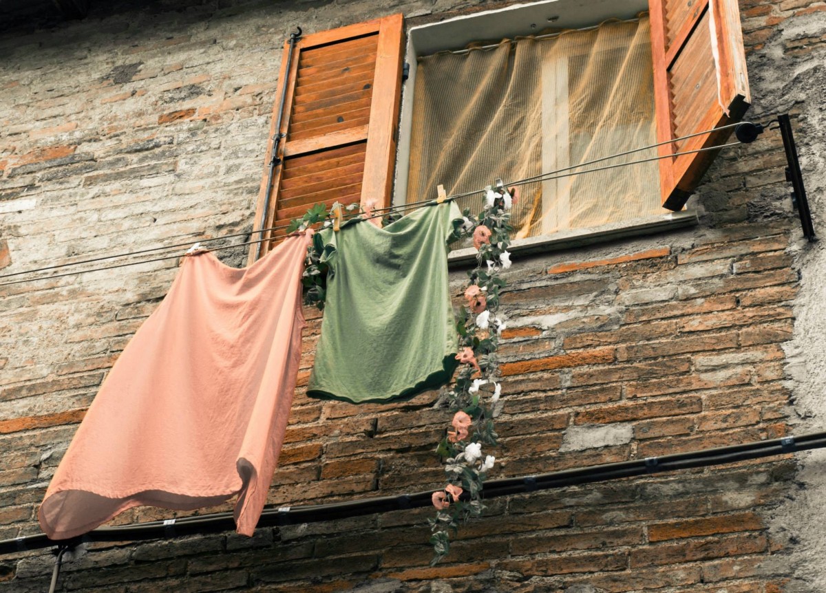 clothes_line_window_fortress_historically_italy_antique_architecture_city-1000212.jpg!d
